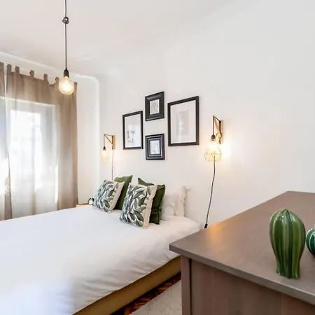 Near Lisbon Апартаменты Амадора